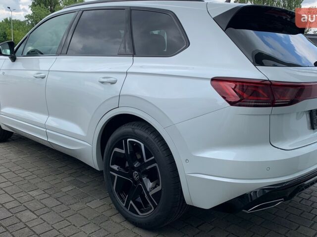 Фольксваген Туарег, объемом двигателя 2.97 л и пробегом 0 тыс. км за 86500 $, фото 9 на Automoto.ua