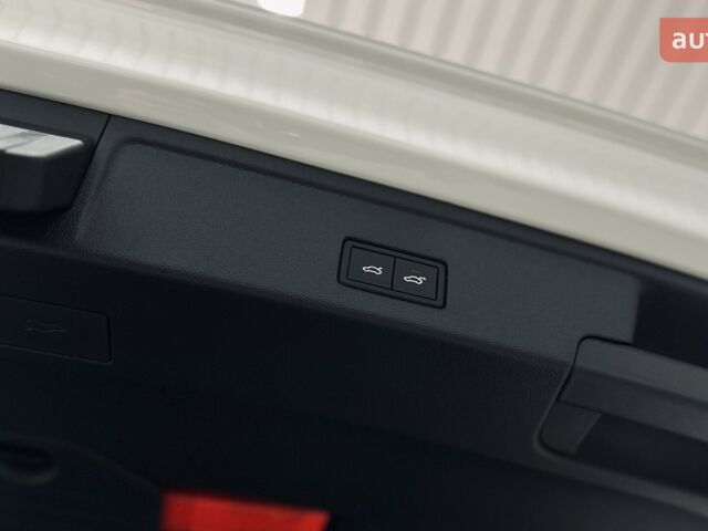 Фольксваген Туарег, об'ємом двигуна 2.99 л та пробігом 0 тис. км за 86750 $, фото 23 на Automoto.ua