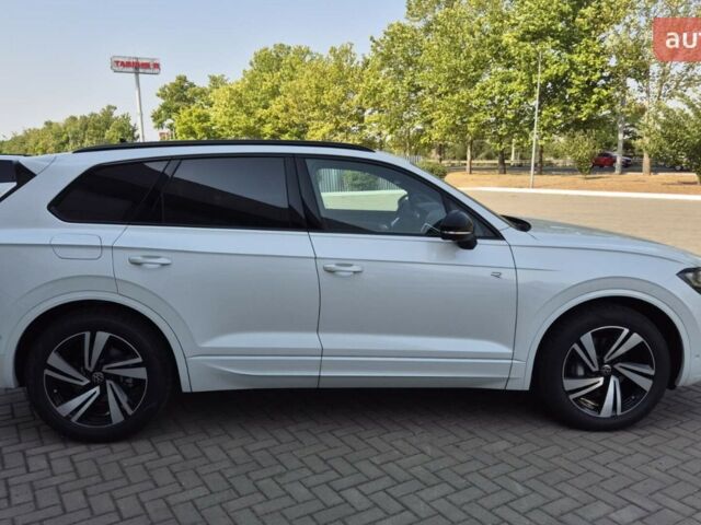 Фольксваген Туарег, об'ємом двигуна 2.97 л та пробігом 0 тис. км за 87560 $, фото 17 на Automoto.ua