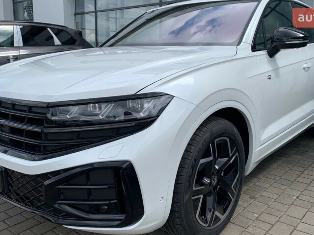 Фольксваген Туарег, объемом двигателя 2.97 л и пробегом 0 тыс. км за 86500 $, фото 3 на Automoto.ua