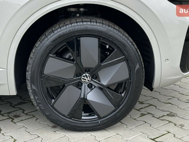 Фольксваген Туарег, объемом двигателя 2.97 л и пробегом 0 тыс. км за 88000 $, фото 7 на Automoto.ua