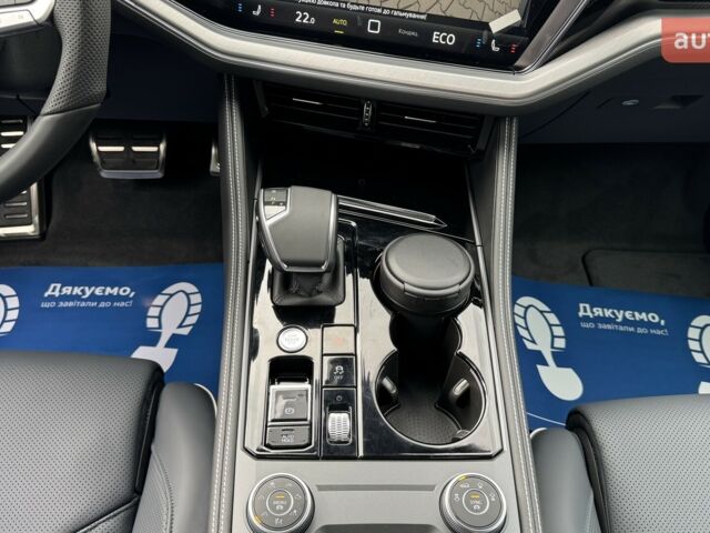 Фольксваген Туарег, объемом двигателя 2.97 л и пробегом 0 тыс. км за 88000 $, фото 17 на Automoto.ua