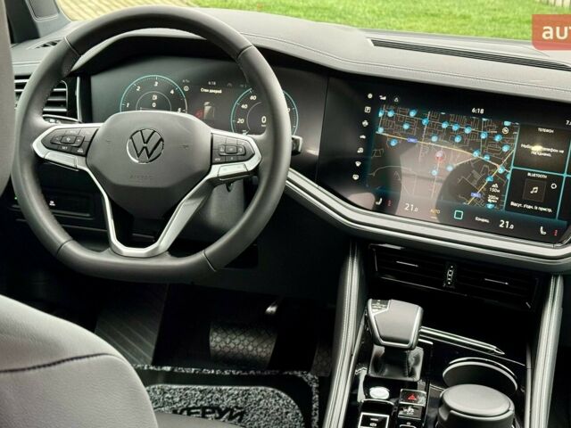 Фольксваген Туарег, объемом двигателя 2.97 л и пробегом 0 тыс. км за 68500 $, фото 20 на Automoto.ua