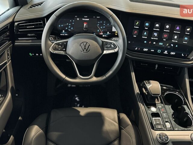 купити нове авто Фольксваген Туарег 2025 року від офіційного дилера Автодім Атлант на Вацлава Гавела Фольксваген фото