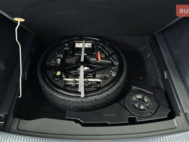 купить новое авто Фольксваген Туарег 2025 года от официального дилера Автодім Атлант на Вацлава Гавела Фольксваген фото