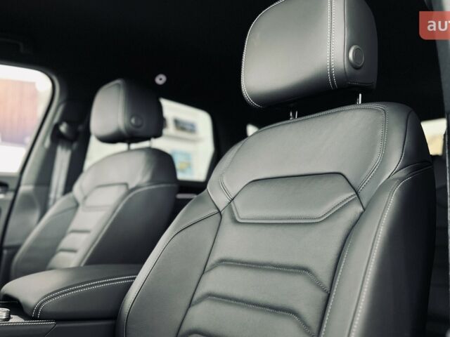 купить новое авто Фольксваген Туарег 2025 года от официального дилера Автодім Атлант на Вацлава Гавела Фольксваген фото