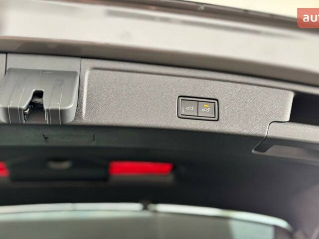 Фольксваген Туарег, объемом двигателя 2.97 л и пробегом 0 тыс. км за 69770 $, фото 26 на Automoto.ua