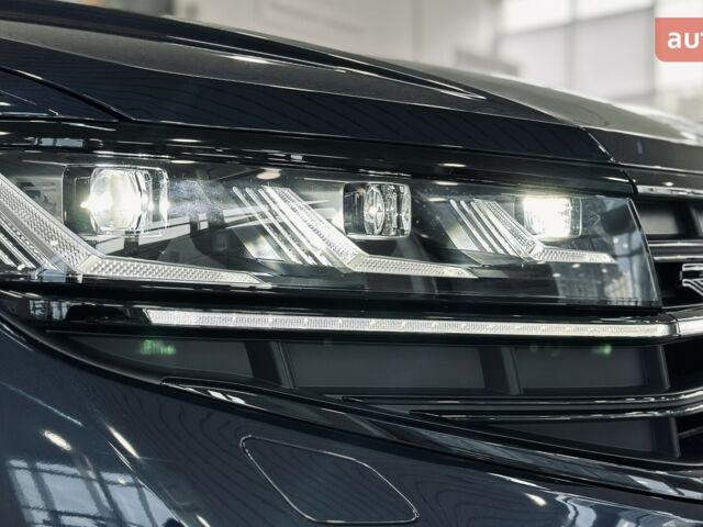 купить новое авто Фольксваген Туарег 2025 года от официального дилера Автодім Атлант на Вацлава Гавела Фольксваген фото