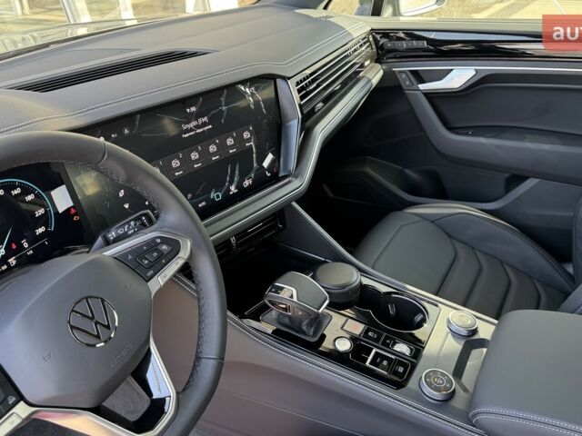 Фольксваген Туарег, объемом двигателя 2.97 л и пробегом 0 тыс. км за 67700 $, фото 17 на Automoto.ua