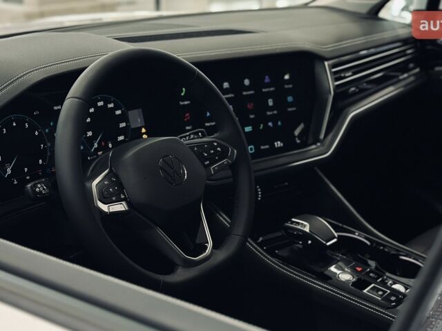 купити нове авто Фольксваген Туарег 2025 року від офіційного дилера Автодім Атлант на Вацлава Гавела Фольксваген фото