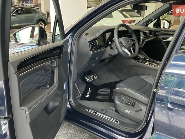 купити нове авто Фольксваген Туарег 2025 року від офіційного дилера Автодім Атлант на Вацлава Гавела Фольксваген фото