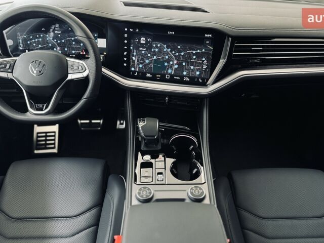 купити нове авто Фольксваген Туарег 2025 року від офіційного дилера Автодім Атлант на Вацлава Гавела Фольксваген фото