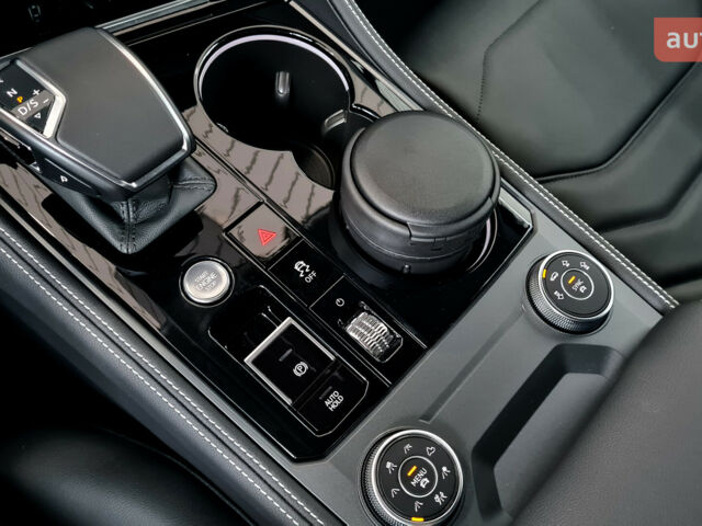 купить новое авто Фольксваген Туарег 2025 года от официального дилера Автодім Атлант на Вацлава Гавела Фольксваген фото