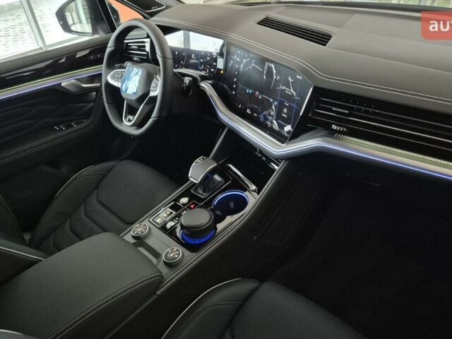 Фольксваген Туарег, объемом двигателя 2.97 л и пробегом 0 тыс. км за 88917 $, фото 33 на Automoto.ua