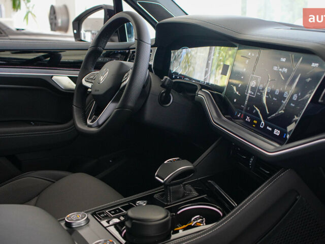 Фольксваген Туарег, объемом двигателя 2.97 л и пробегом 0 тыс. км за 86189 $, фото 16 на Automoto.ua