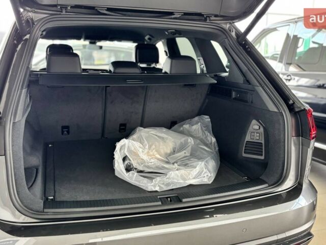 Фольксваген Туарег, объемом двигателя 2.97 л и пробегом 0 тыс. км за 69770 $, фото 28 на Automoto.ua