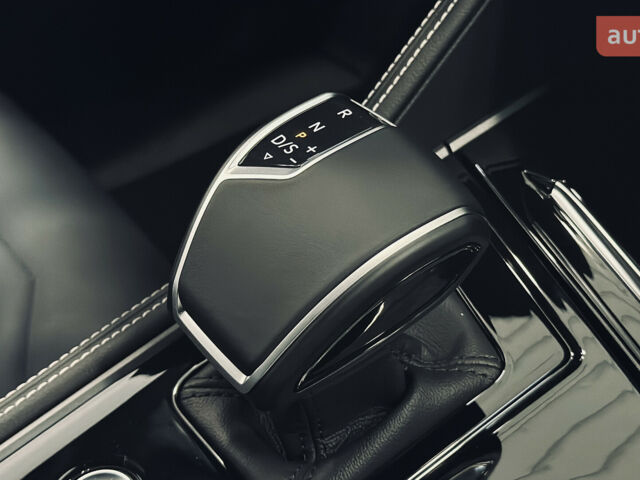 купить новое авто Фольксваген Туарег 2025 года от официального дилера Автодім Атлант на Вацлава Гавела Фольксваген фото