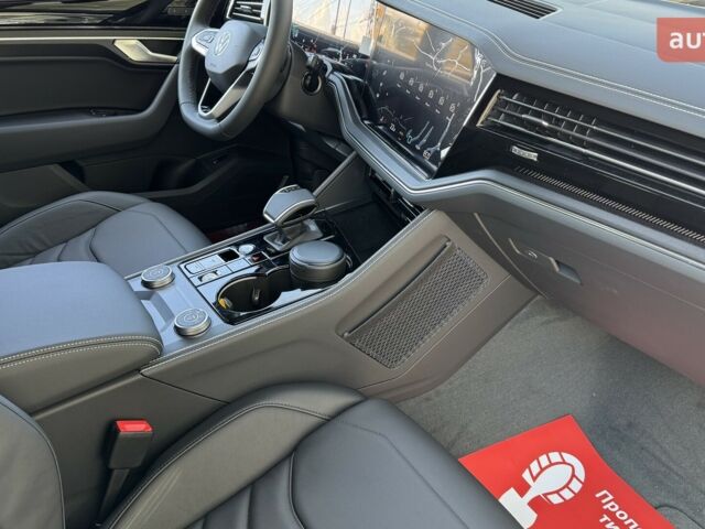 Фольксваген Туарег, объемом двигателя 2.97 л и пробегом 0 тыс. км за 67700 $, фото 20 на Automoto.ua