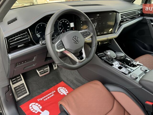 Фольксваген Туарег, объемом двигателя 2.97 л и пробегом 0 тыс. км за 84830 $, фото 14 на Automoto.ua
