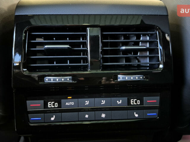 Фольксваген Туарег, объемом двигателя 2.97 л и пробегом 0 тыс. км за 88510 $, фото 5 на Automoto.ua