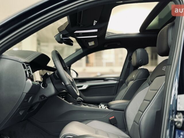 купить новое авто Фольксваген Туарег 2025 года от официального дилера Автодім Атлант на Вацлава Гавела Фольксваген фото