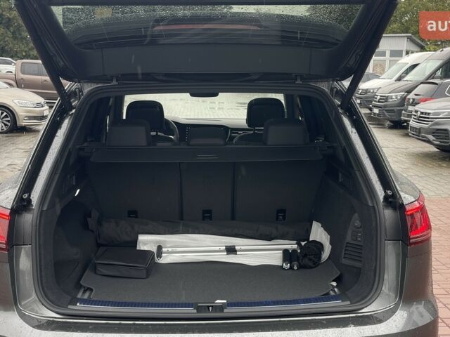 Фольксваген Туарег, объемом двигателя 2.97 л и пробегом 0 тыс. км за 86190 $, фото 10 на Automoto.ua