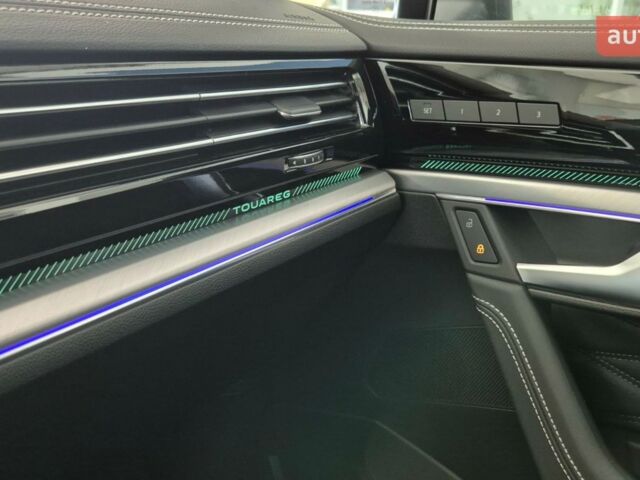 Фольксваген Туарег, объемом двигателя 2.97 л и пробегом 0 тыс. км за 87235 $, фото 18 на Automoto.ua