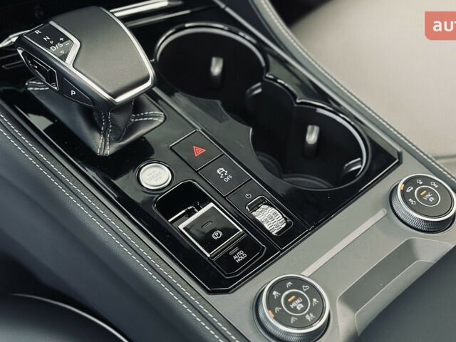 купить новое авто Фольксваген Туарег 2025 года от официального дилера Автодім Атлант на Вацлава Гавела Фольксваген фото