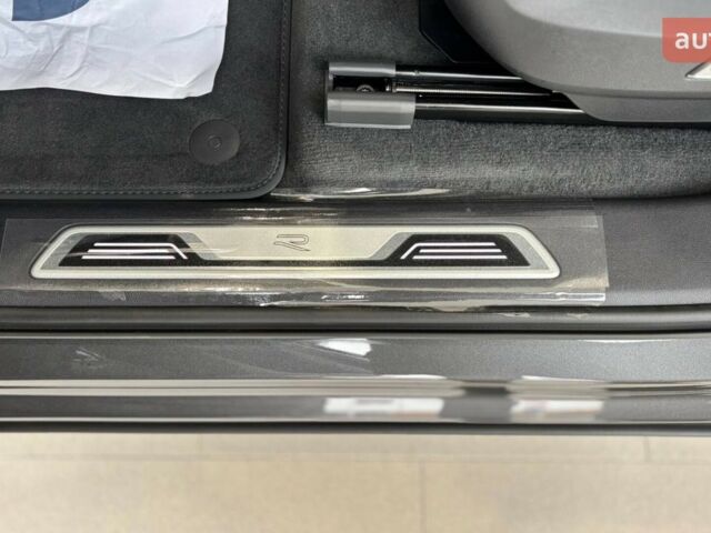 Фольксваген Туарег, объемом двигателя 2.97 л и пробегом 0 тыс. км за 88000 $, фото 14 на Automoto.ua