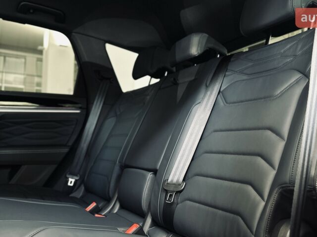 купить новое авто Фольксваген Туарег 2025 года от официального дилера Автодім Атлант на Вацлава Гавела Фольксваген фото