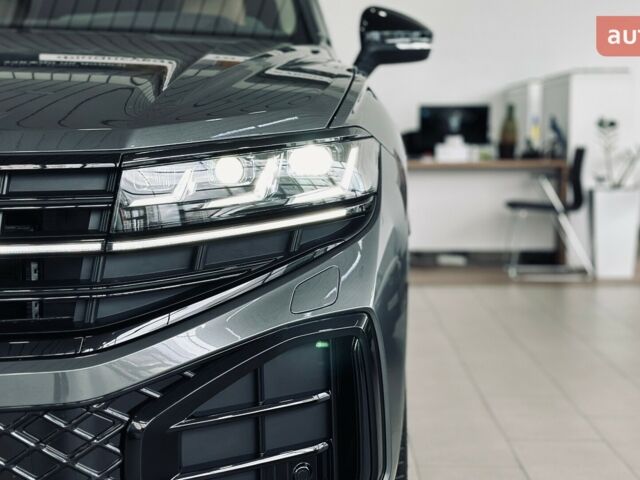 Фольксваген Туарег, объемом двигателя 2.97 л и пробегом 0 тыс. км за 86637 $, фото 6 на Automoto.ua