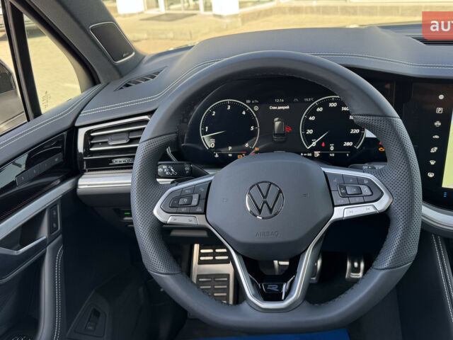 Фольксваген Туарег, объемом двигателя 2.97 л и пробегом 0 тыс. км за 85490 $, фото 20 на Automoto.ua