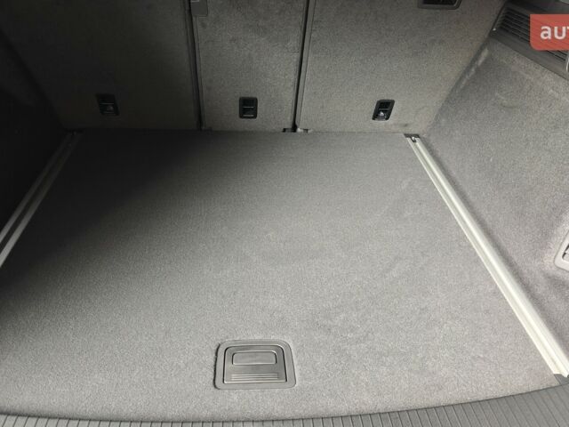 купить новое авто Фольксваген Туарег 2025 года от официального дилера Автодім Атлант на Вацлава Гавела Фольксваген фото