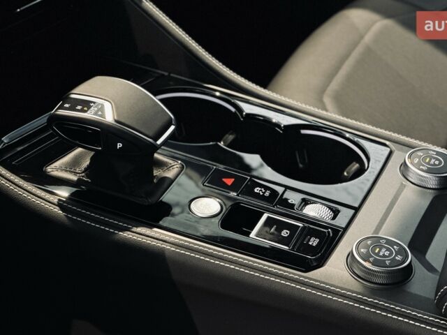 купити нове авто Фольксваген Туарег 2025 року від офіційного дилера Автодім Атлант на Вацлава Гавела Фольксваген фото