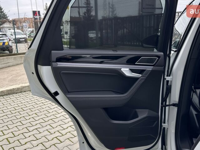 Фольксваген Туарег, объемом двигателя 2.97 л и пробегом 0 тыс. км за 87554 $, фото 26 на Automoto.ua