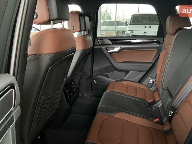 Фольксваген Туарег, объемом двигателя 2.97 л и пробегом 0 тыс. км за 87720 $, фото 14 на Automoto.ua