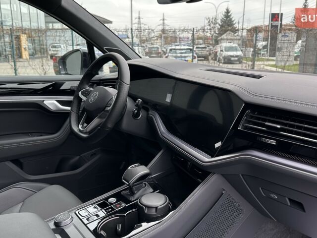 Фольксваген Туарег, объемом двигателя 2.97 л и пробегом 0 тыс. км за 87554 $, фото 30 на Automoto.ua