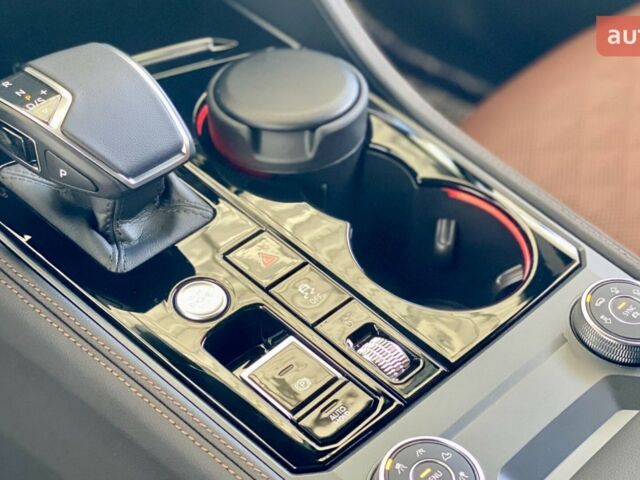 Фольксваген Туарег, объемом двигателя 2.97 л и пробегом 0 тыс. км за 87500 $, фото 17 на Automoto.ua