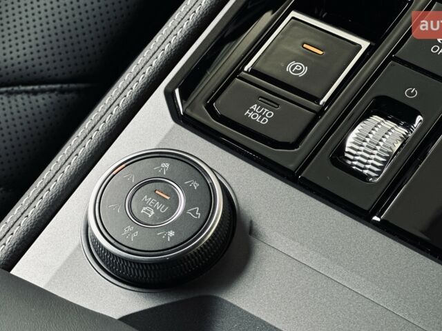 купить новое авто Фольксваген Туарег 2025 года от официального дилера Автодім Атлант на Вацлава Гавела Фольксваген фото