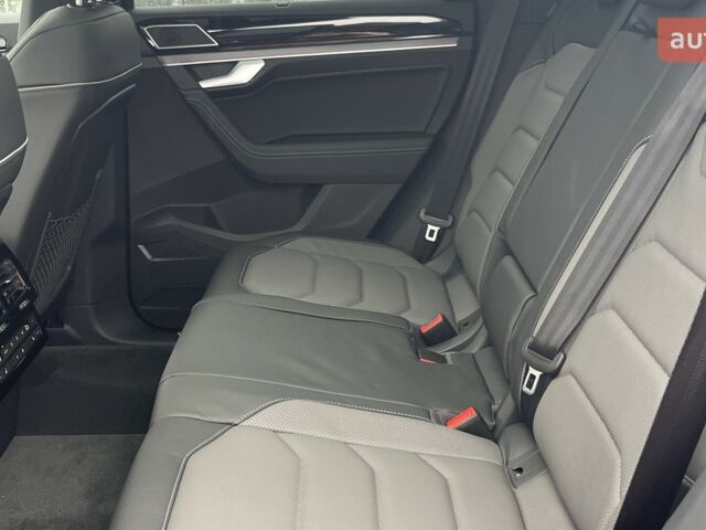 Фольксваген Туарег, объемом двигателя 2.97 л и пробегом 0 тыс. км за 86190 $, фото 16 на Automoto.ua