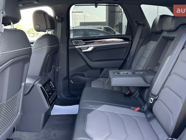 Фольксваген Туарег, объемом двигателя 2.97 л и пробегом 0 тыс. км за 88000 $, фото 33 на Automoto.ua