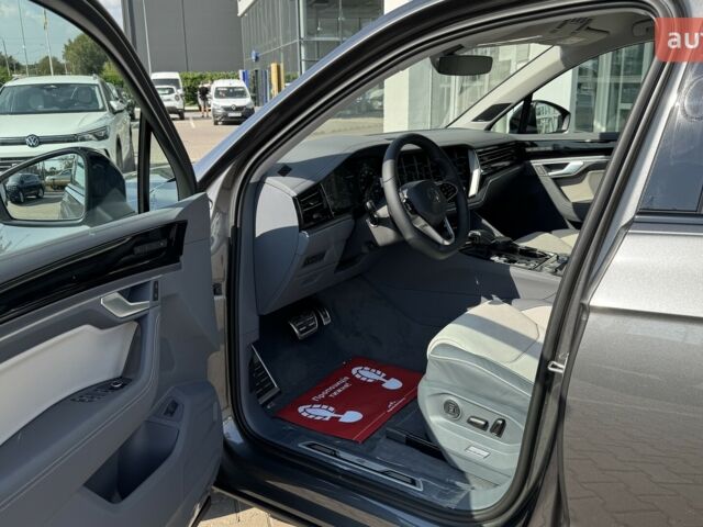 Фольксваген Туарег, объемом двигателя 2.97 л и пробегом 0 тыс. км за 84990 $, фото 17 на Automoto.ua