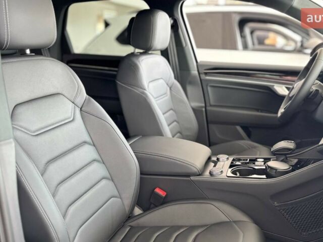 Фольксваген Туарег, объемом двигателя 2.97 л и пробегом 0 тыс. км за 69770 $, фото 5 на Automoto.ua