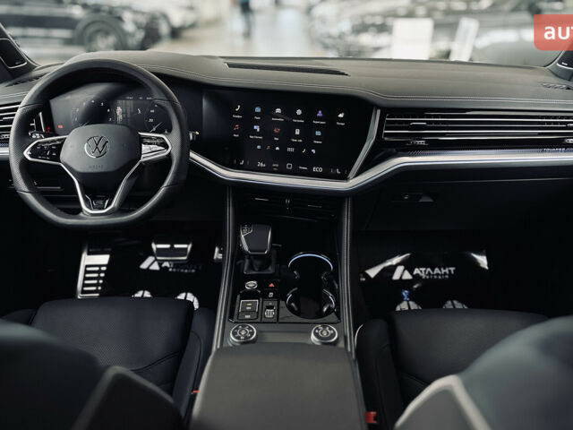 Фольксваген Туарег, объемом двигателя 2.99 л и пробегом 0 тыс. км за 87102 $, фото 38 на Automoto.ua