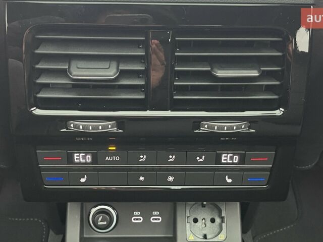 Фольксваген Туарег, объемом двигателя 2.97 л и пробегом 0 тыс. км за 86190 $, фото 20 на Automoto.ua