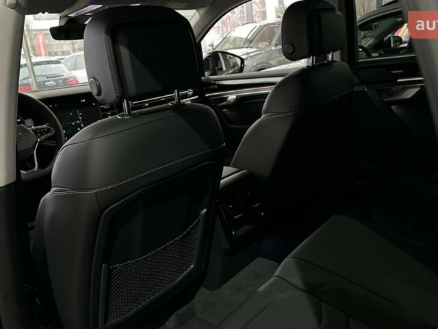 Фольксваген Туарег, объемом двигателя 2.97 л и пробегом 0 тыс. км за 69771 $, фото 12 на Automoto.ua