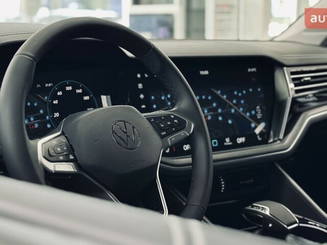 купить новое авто Фольксваген Туарег 2025 года от официального дилера Автодім Атлант на Вацлава Гавела Фольксваген фото
