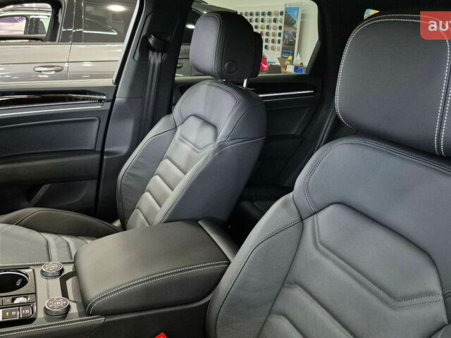 купить новое авто Фольксваген Туарег 2025 года от официального дилера Автодім Атлант на Вацлава Гавела Фольксваген фото