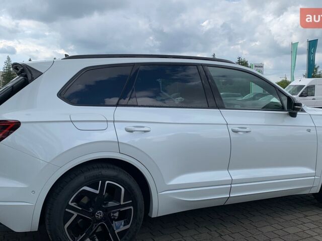 Фольксваген Туарег, объемом двигателя 2.97 л и пробегом 0 тыс. км за 86500 $, фото 8 на Automoto.ua