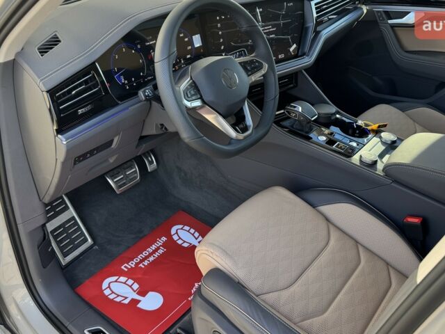 Фольксваген Туарег, объемом двигателя 2.97 л и пробегом 0 тыс. км за 83500 $, фото 26 на Automoto.ua